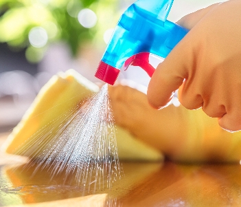 El listado de productos de limpieza que necesitas en tu hogar