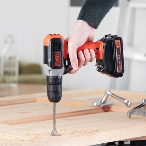 BLACK AND DECKER 