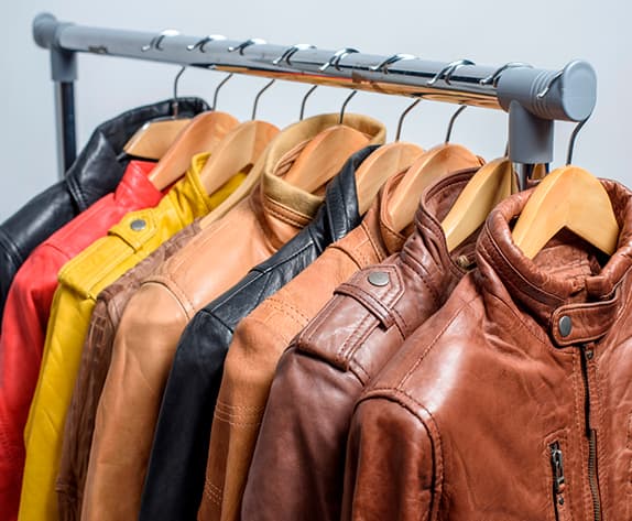 Moda con Caracter: Cómo debes lavar tu chaqueta de cuero